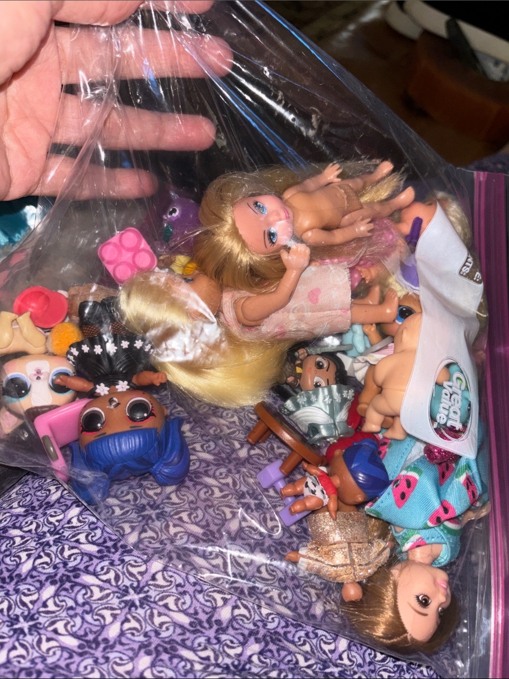 Blonde Mini Doll Assorted Pack - Blonde & Multicolor
